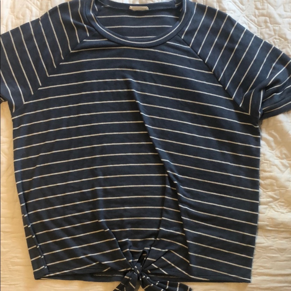 EUC blue and white striped tie shirt soft medium